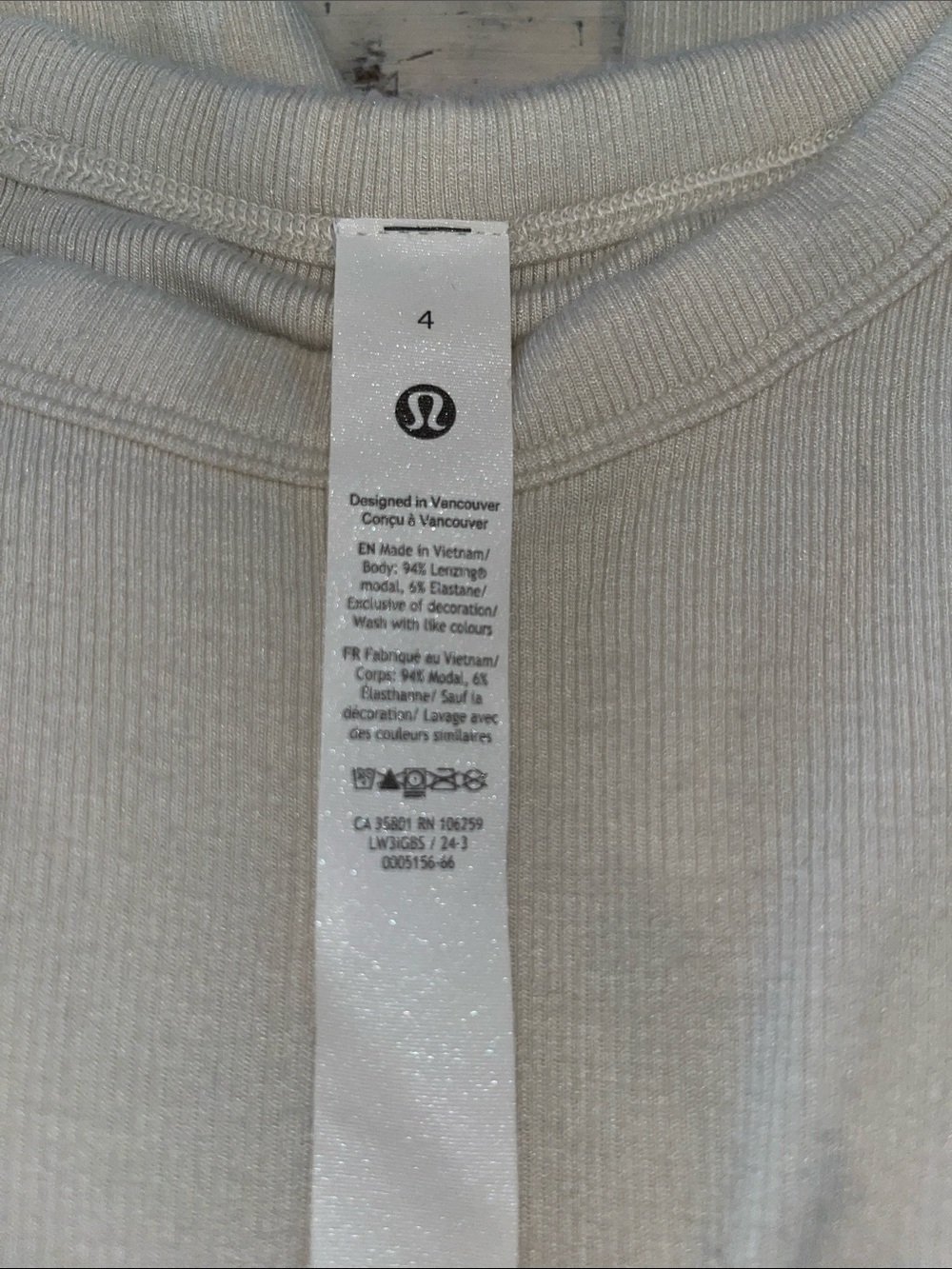 Lululemon Hold Tight Straight-Hem Cropped Long-Sleeve Shirt | size 4 - Picture 5 of 6